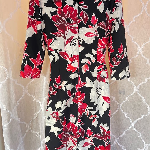 White House Black Market:Draped-Neck Floral Sheath Dress,Size 8. STYLE:570254629 - Picture 7 of 7